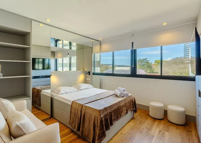 Apartamento Novíssimo: Go Carlos Gomes - Infra Estrutura E Vista Espetacular! *